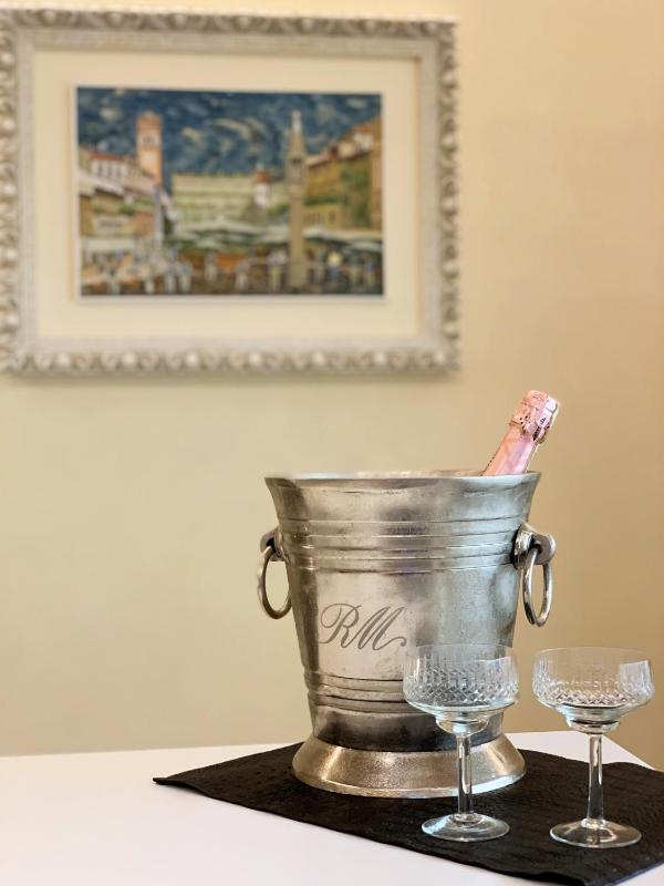 Fratta5 Luxury Apartment - image 14