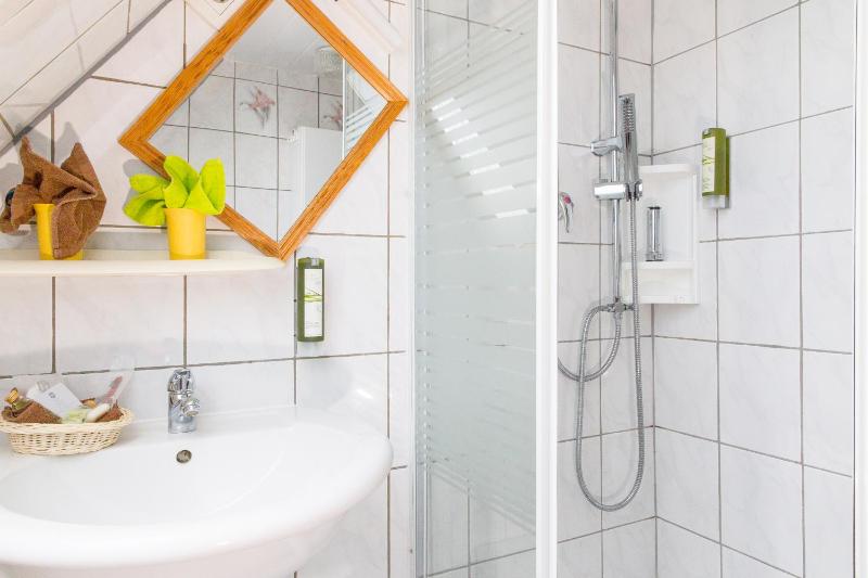 Economy Double or Twin Room image 1