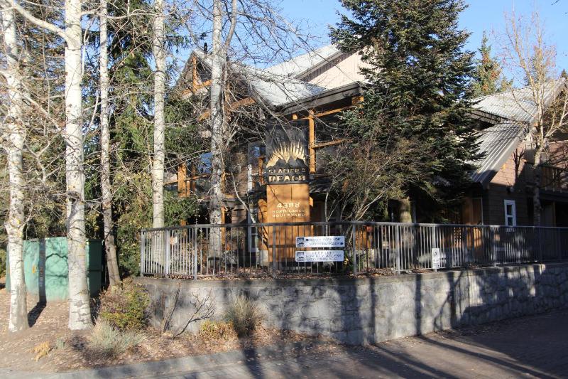 Glacier's Reach by Whistler Retreats - image 11