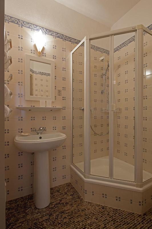 Economy Double Room - ideally for 1 Person image 3