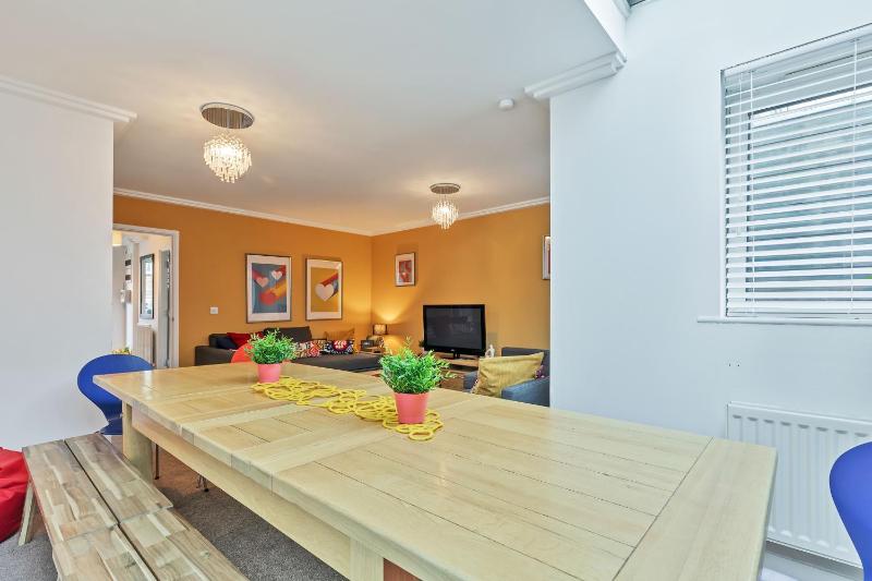 Four-Bedroom Apartment image 2