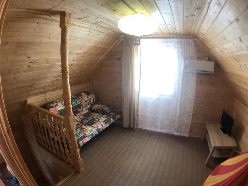 Two-Bedroom House image 3