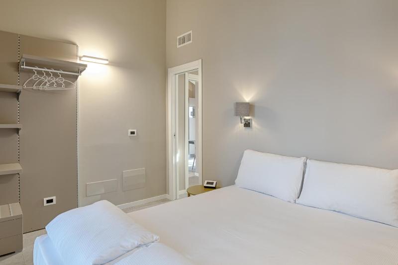 Homingarda Apartments Pool & Garden Near Lake Garda and Center - image 16
