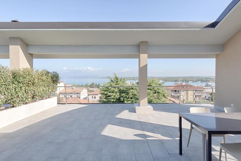 Homingarda Apartments Pool & Garden Near Lake Garda and Center - image 7