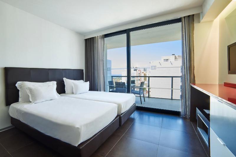 Prestige Family Suite with Side Sea View (4 Adults) image 1