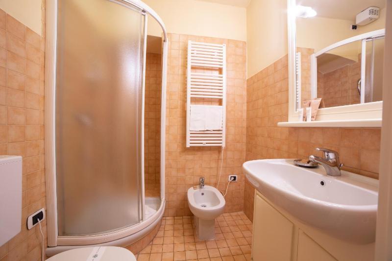 Superior Double Room image 1