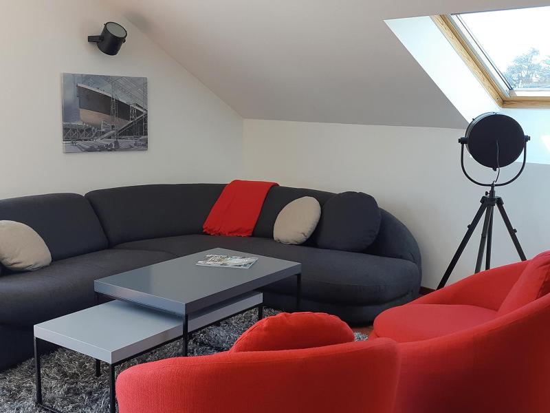 Apartment with Balcony image 2