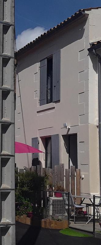 Two-Bedroom House image 4