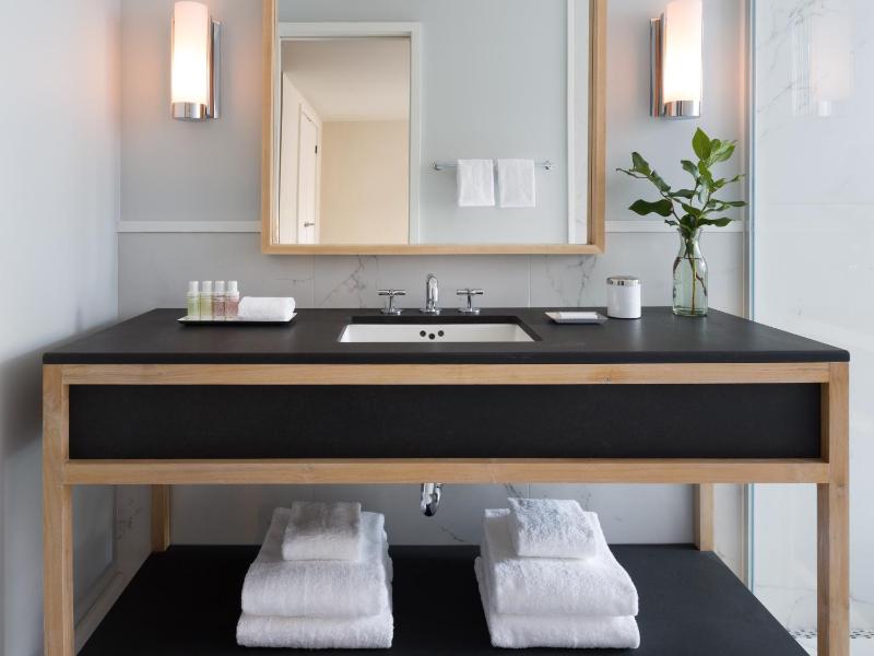 Kimpton Schofield Hotel By IHG - image 3