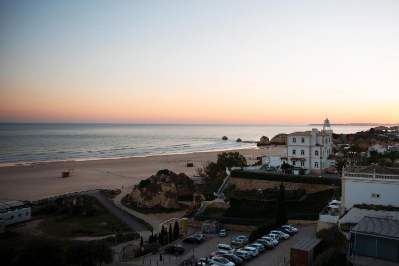 RR Hotel da Rocha - image 5