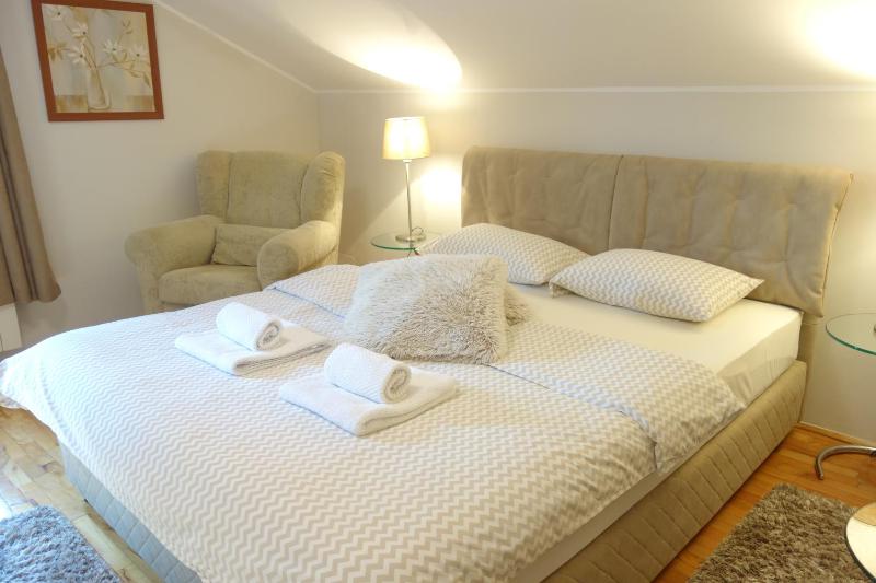 Superior King Room image 1