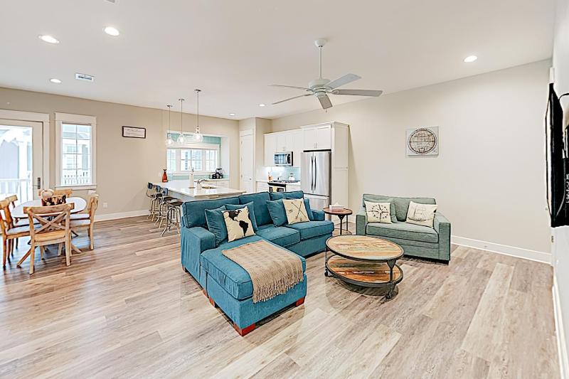 Three-Bedroom Townhouse image 1