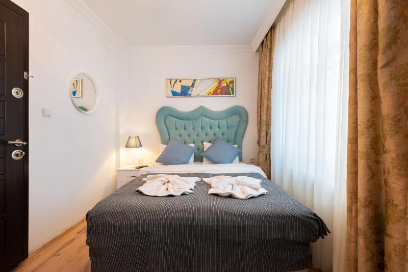 Standard Double Room image 1