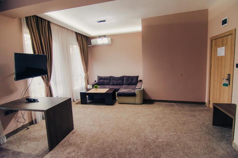 Deluxe King Studio image 2