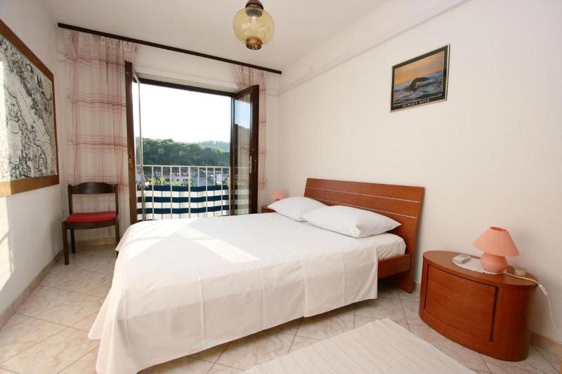 Two-Bedroom Apartment with Terrace and Sea View image 1