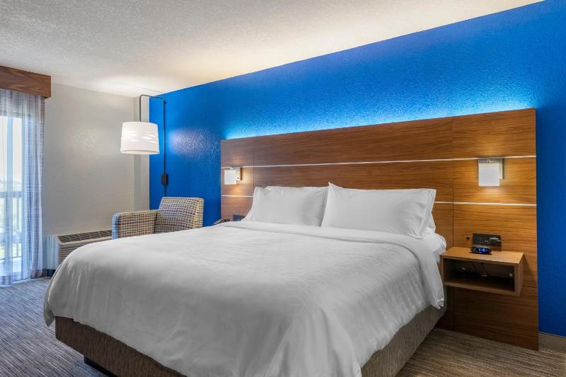 Holiday Inn Express Cape Coral-Fort Myers Area By IHG - image 40