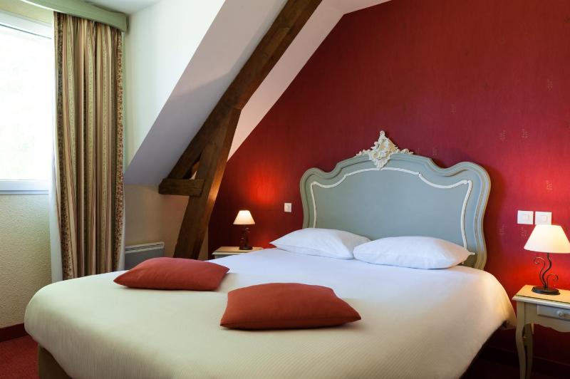 Standard Double Room image 4