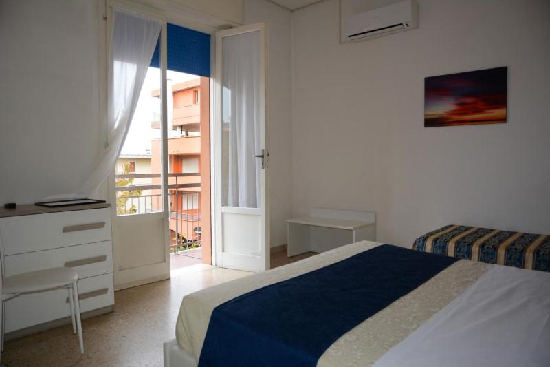 Quadruple Room image 3