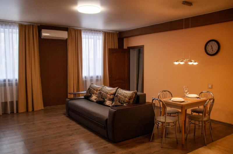 Deluxe Suite image 1
