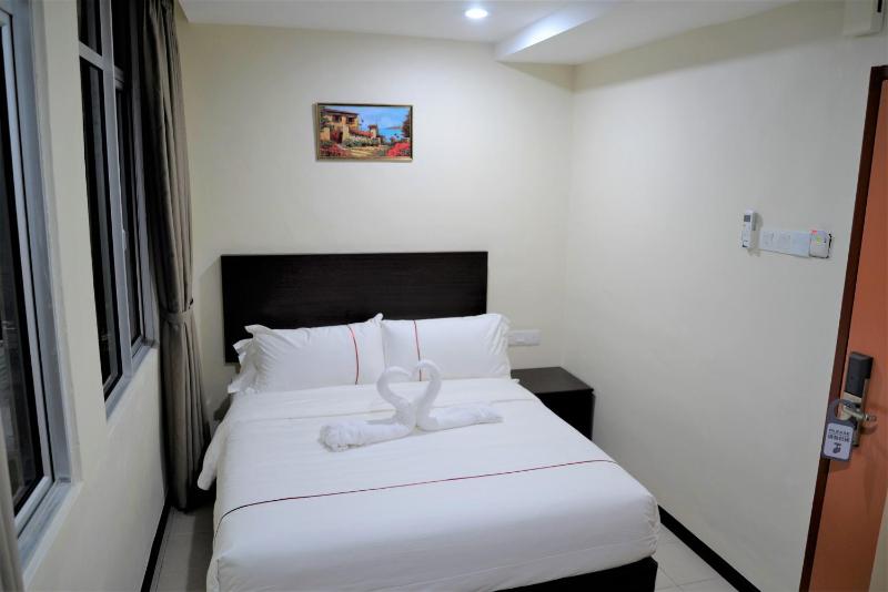 DCozy Hotel - image 11