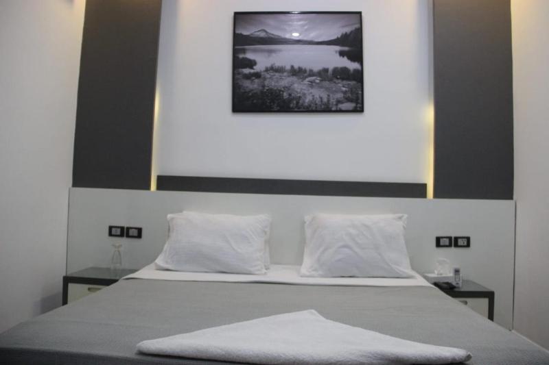 Azar Boutique Hotel - image 8