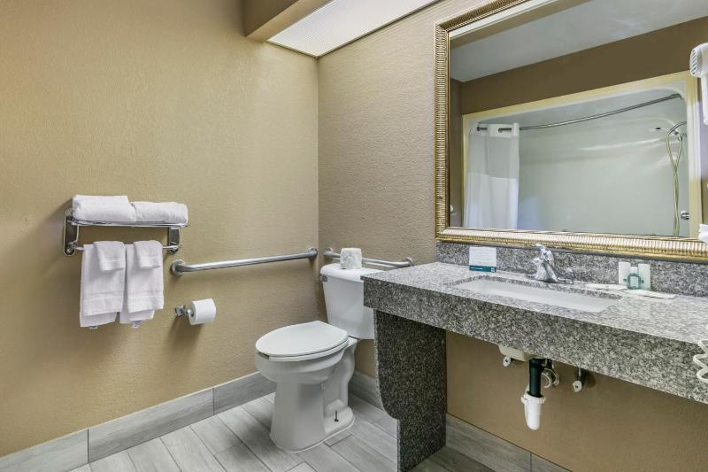 King Room - Disability Access/Non-Smoking image 2
