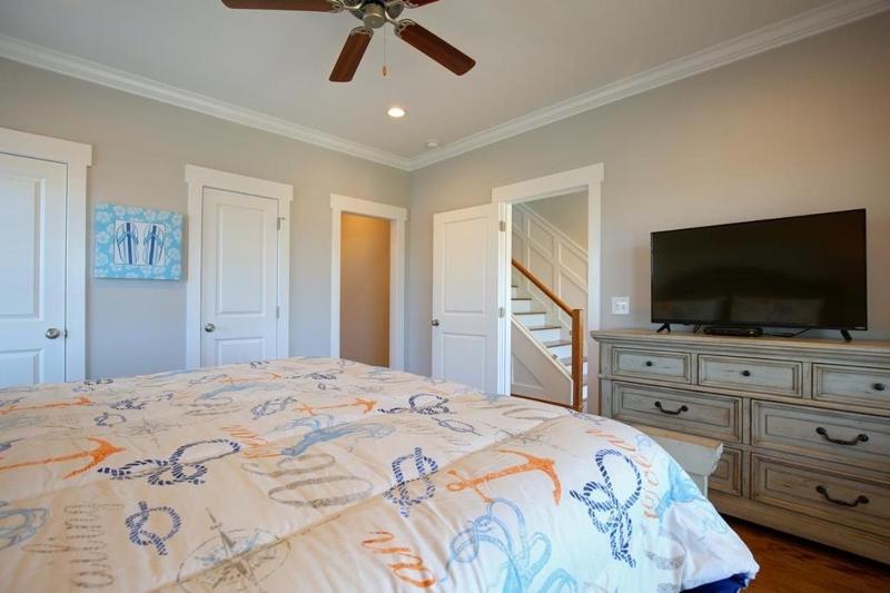 Five-Bedroom House image 2