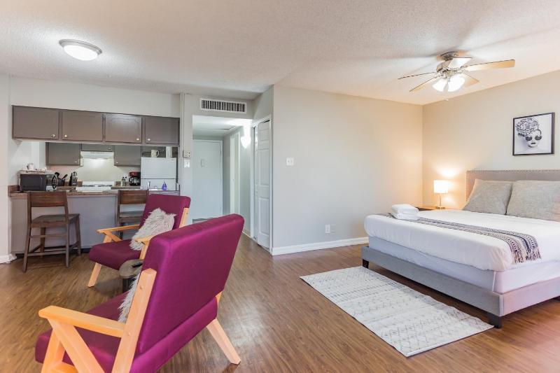 Apartment image 3