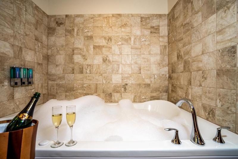 Chehalis River Suite image 4