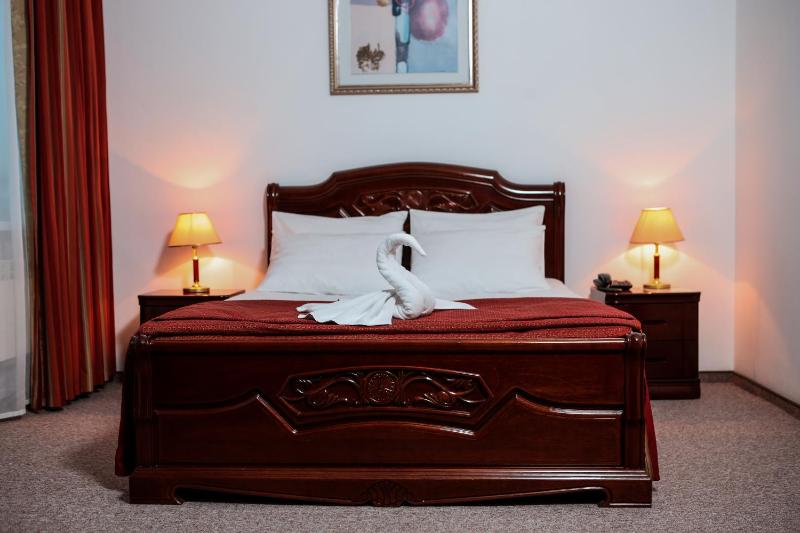 Superior Queen Room image 3