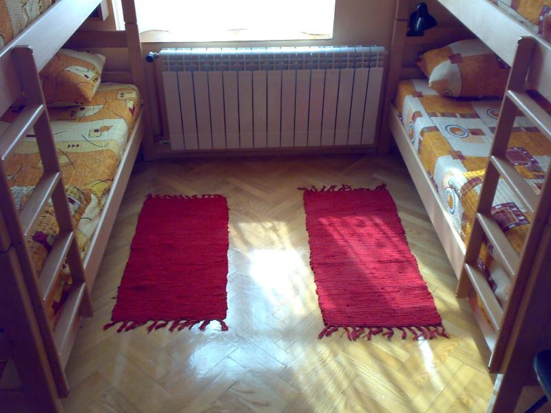 Single Bed in 6-Bed Dormitory Room image 2