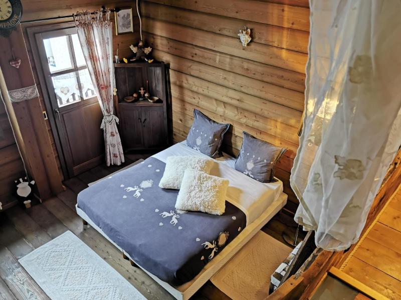 Two-Bedroom Chalet - Separate Building image 2
