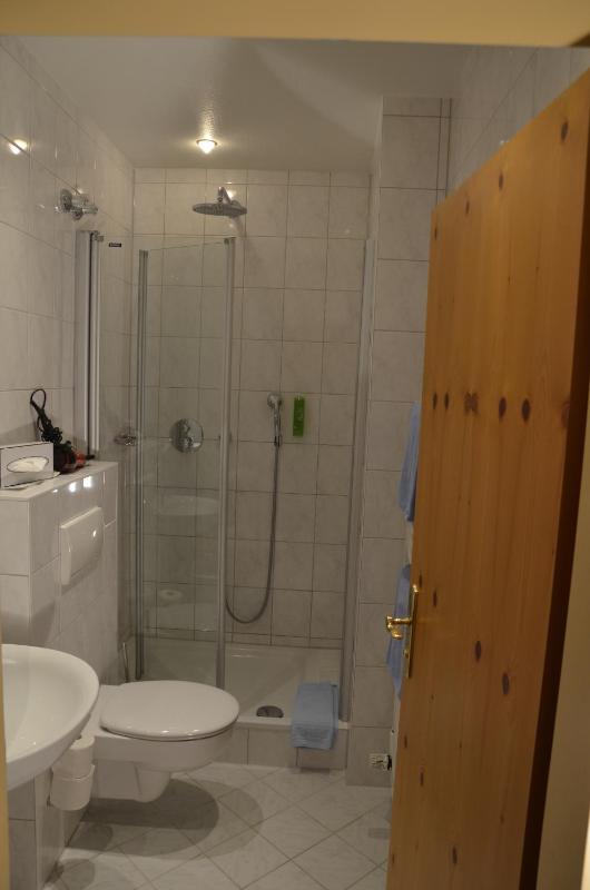 Double Room image 4