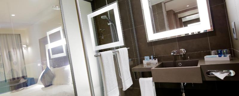 Standard Room with 1 Queen size Bed image 2