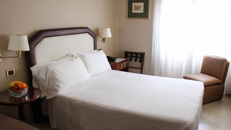 Triple Room image 2