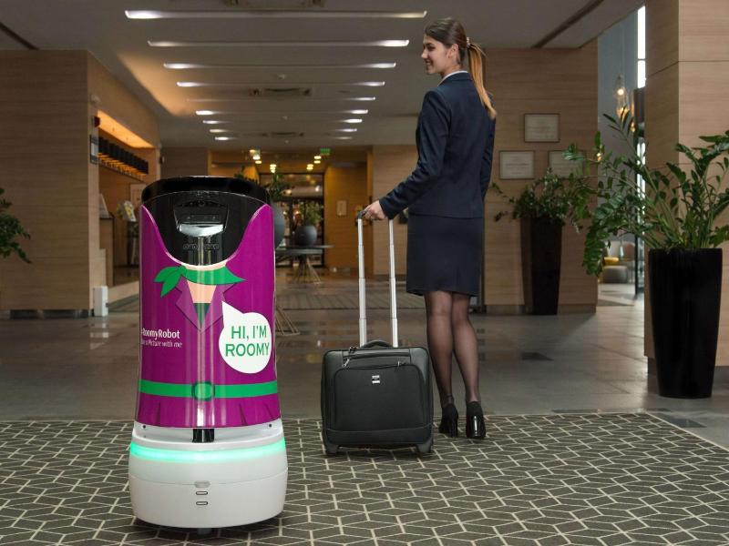 Premier King Room with Complimentary Water, Free WiFi, Free Tea and Coffee Equipment image 4