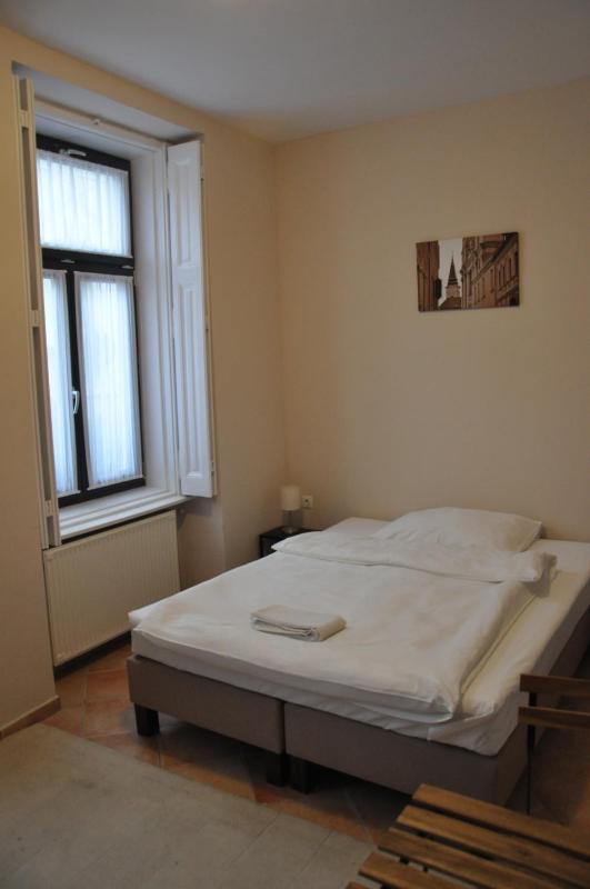 Double or Twin Room image 3
