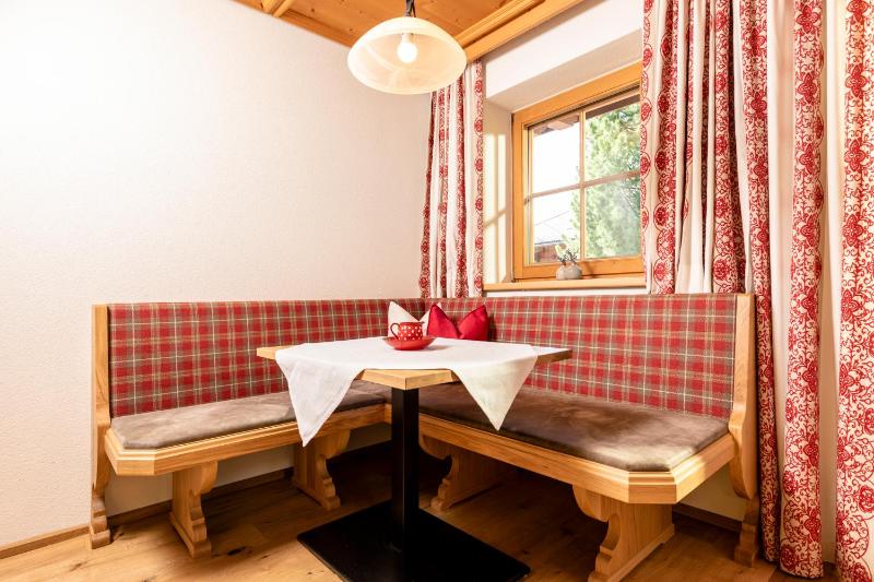 One-Bedroom Apartment image 1