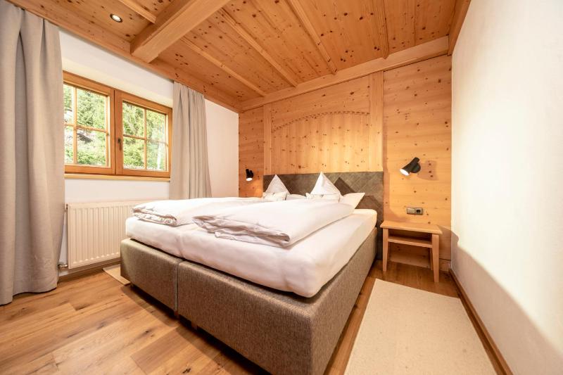 One-Bedroom Apartment image 3