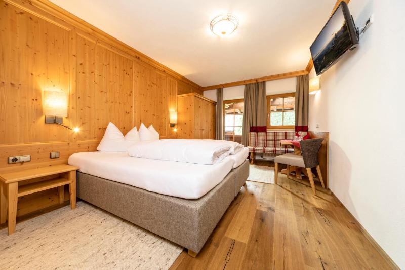 Double Room image 1