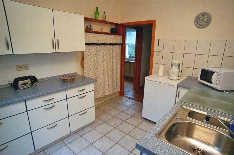 One-Bedroom Apartment with Terrace image 3