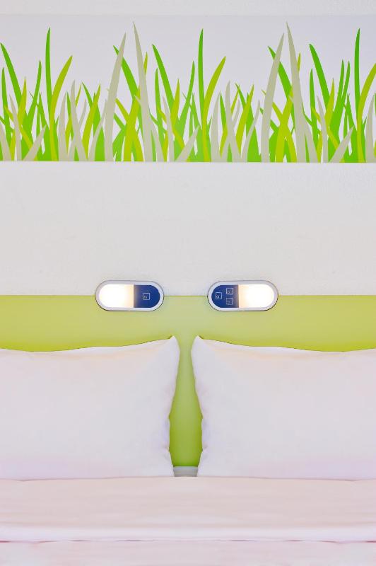 Double Room image 2