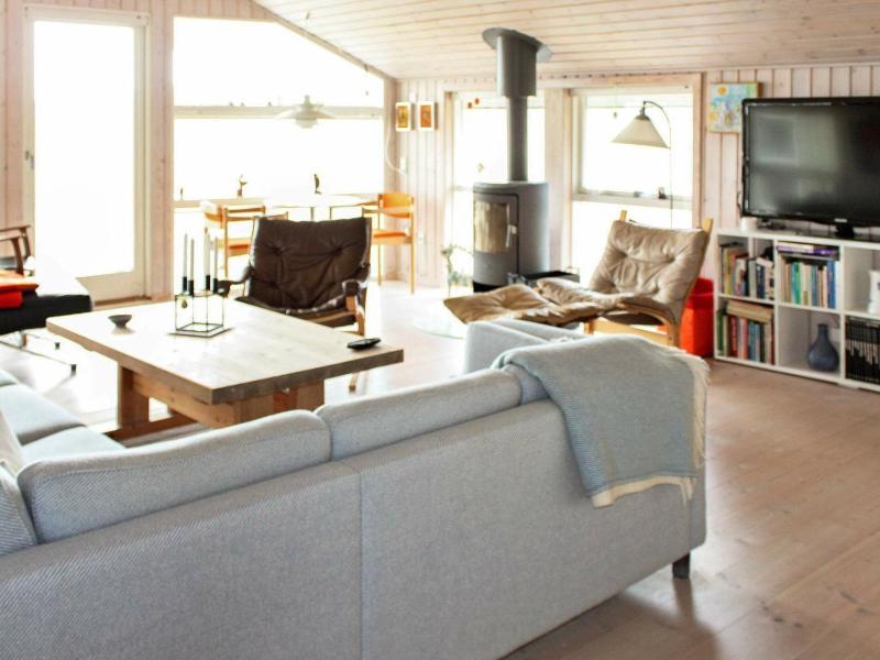 Three-Bedroom Holiday Home  image 1