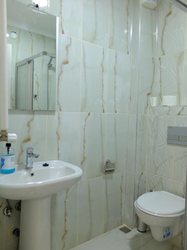 Standard Double Room image 3