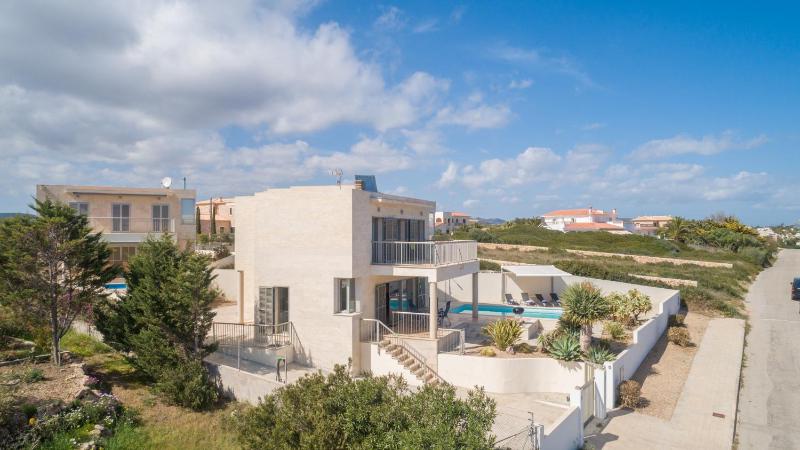 Villa with Sea View image 2