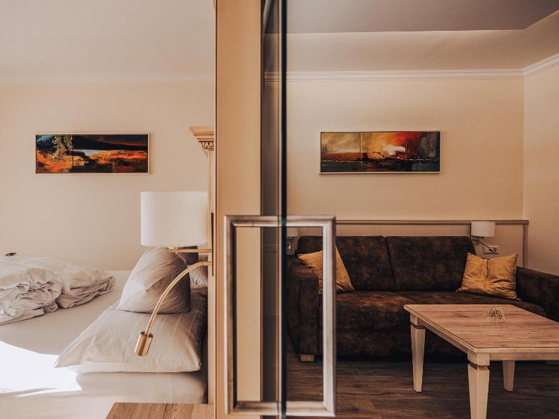 Deluxe Double Room with Balcony image 1
