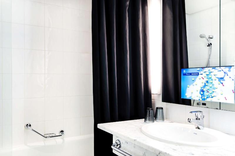 Business Room with Executive lounge access image 2