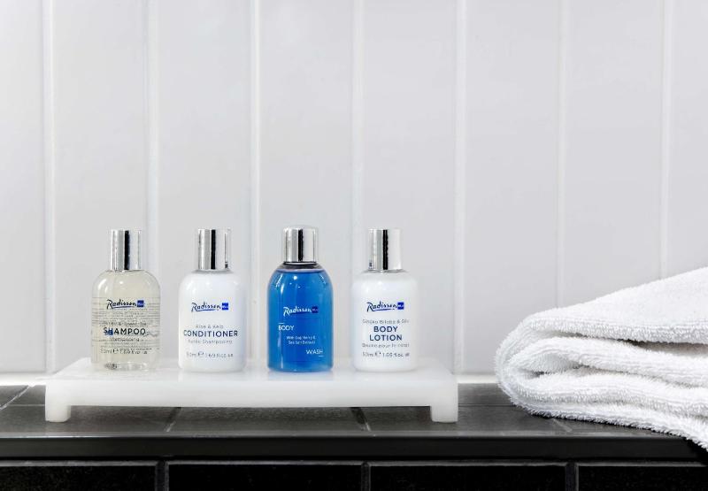 Standard Twin Room image 2