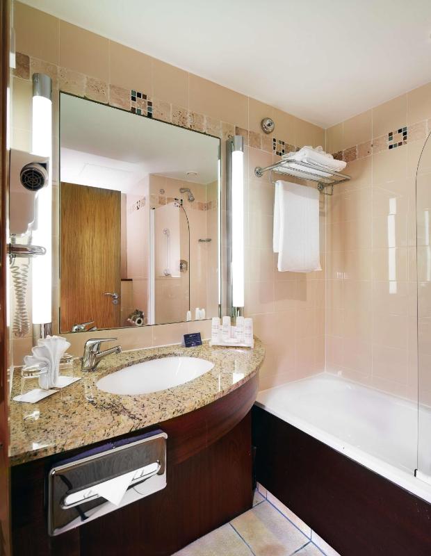 Standard Room image 3