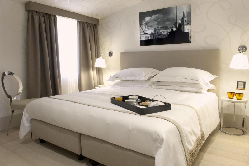 Junior Suite image 2